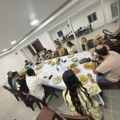 בית-חב״ד-קו-רונג-קמבודיה-18